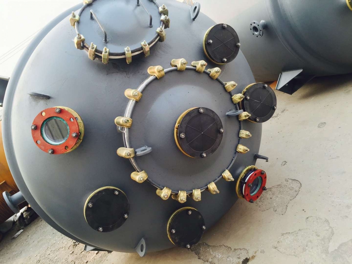 影响搪瓷反应釜价格的因素